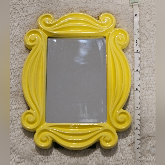 NWT FRIENDS Picture Frame Mirror Yellow Perfect Gift For Friends Fans - Picture 6 of 7